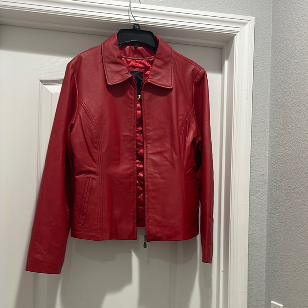 Striking Red Leather Jacket with Classic Design